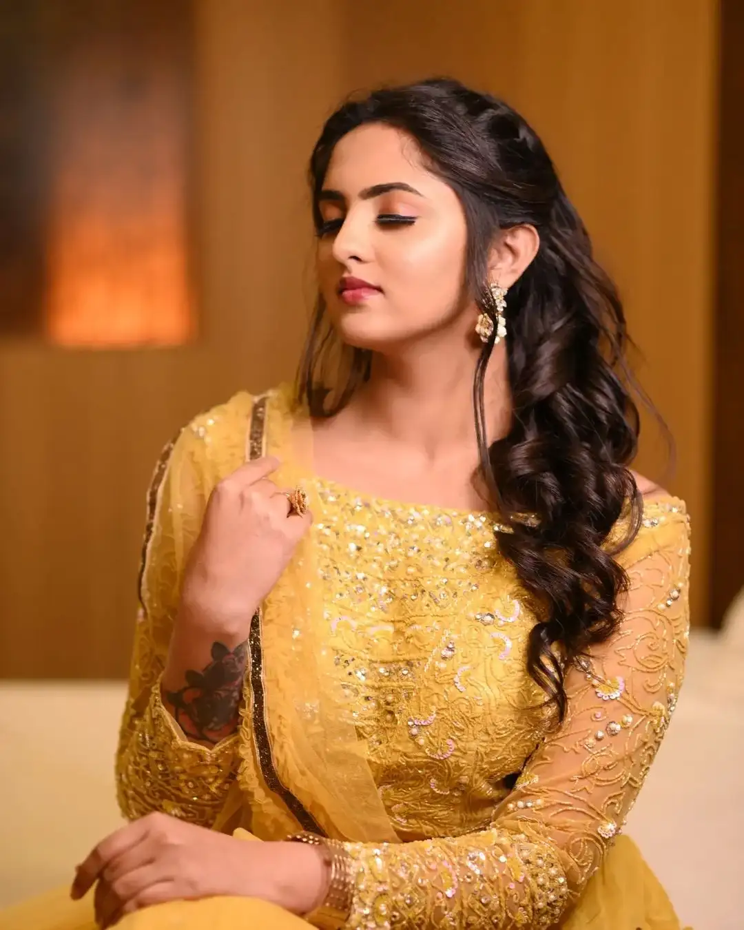 INDIAN TV ACTRESS RADHIKA PREETI IN YELLOW LEHENGA CHOLI